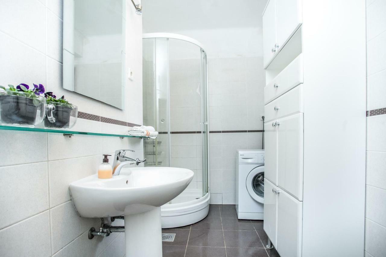 Apartment Nina , Bacvice Beach Split Eksteriør bilde