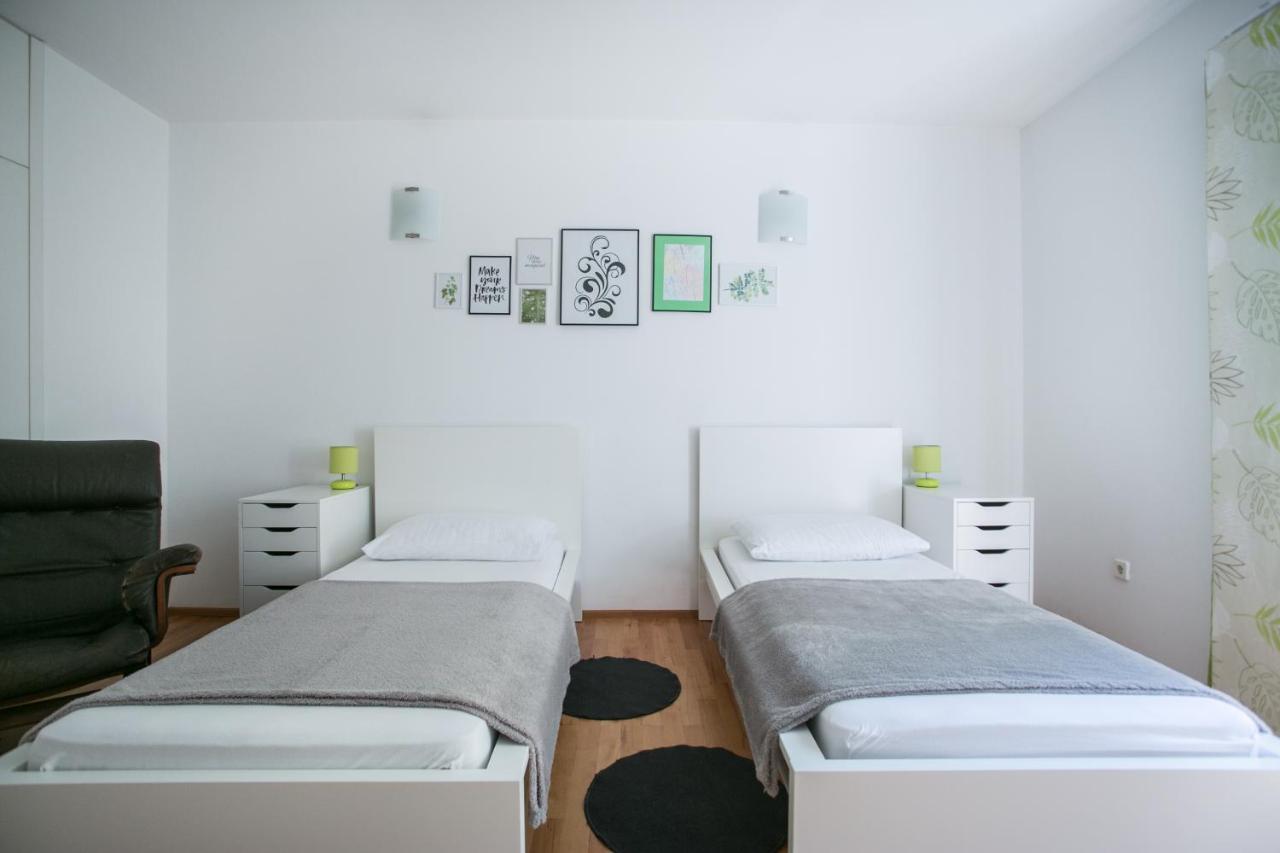 Apartment Nina , Bacvice Beach Split Eksteriør bilde